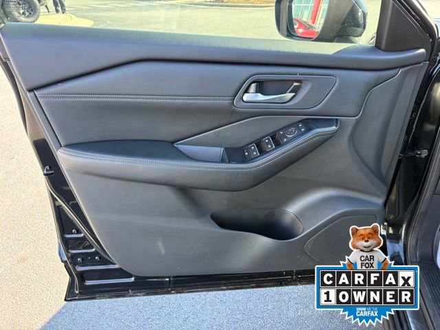 Used 2024 Nissan Rogue SL image 23