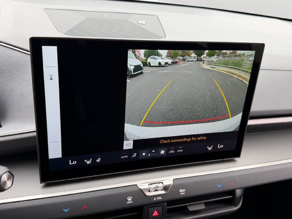 New 2026 Lexus ES 350h AWD image 19
