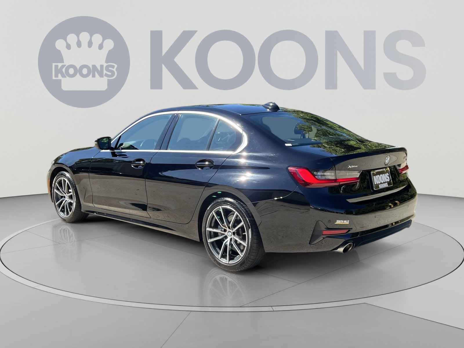 Used 2022 BMW 330i xDrive Sedan w/ Convenience Package AWD/4WD image 4