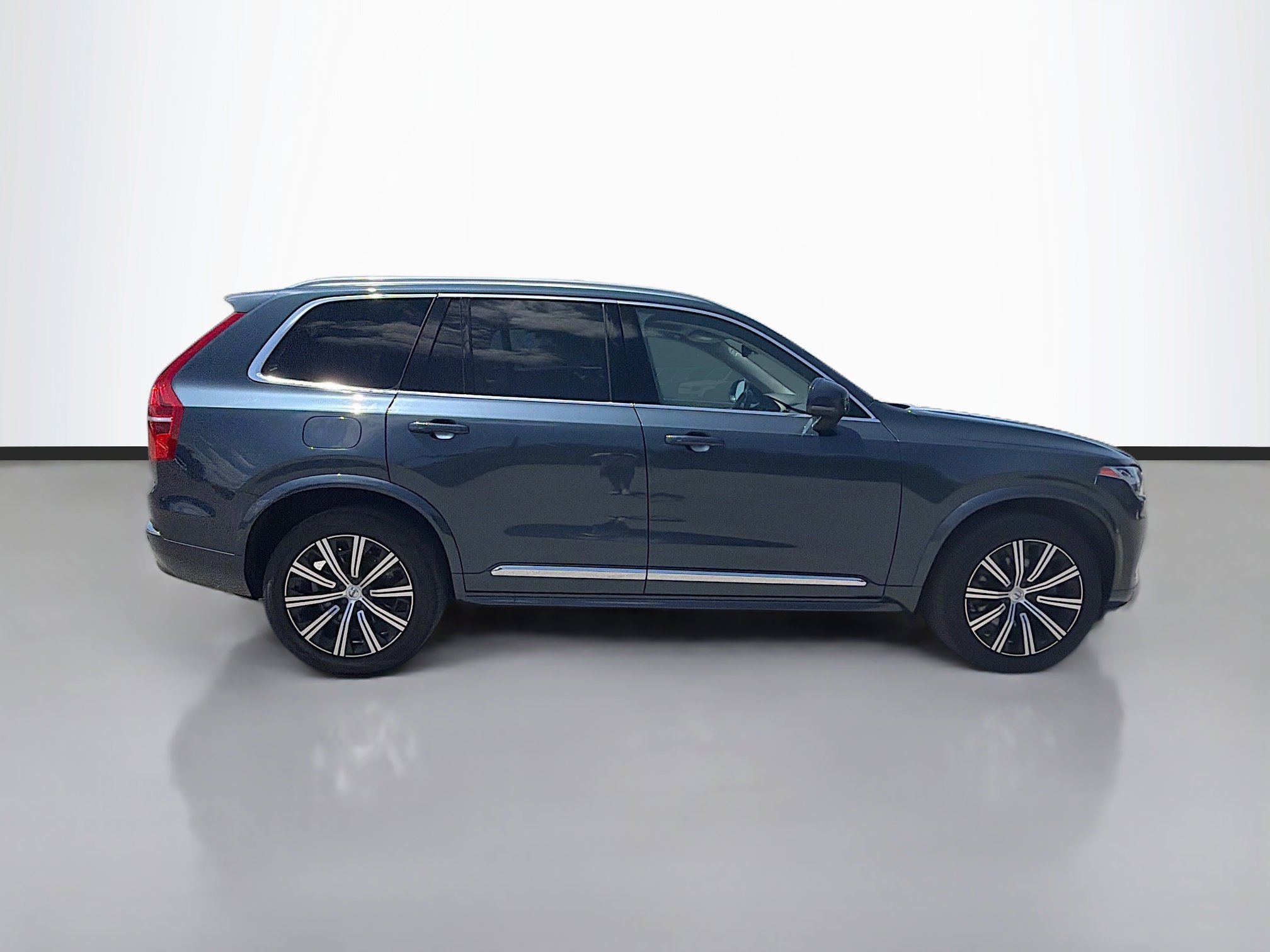 Used 2023 Volvo XC90 B6 Plus AWD/4WD image 6