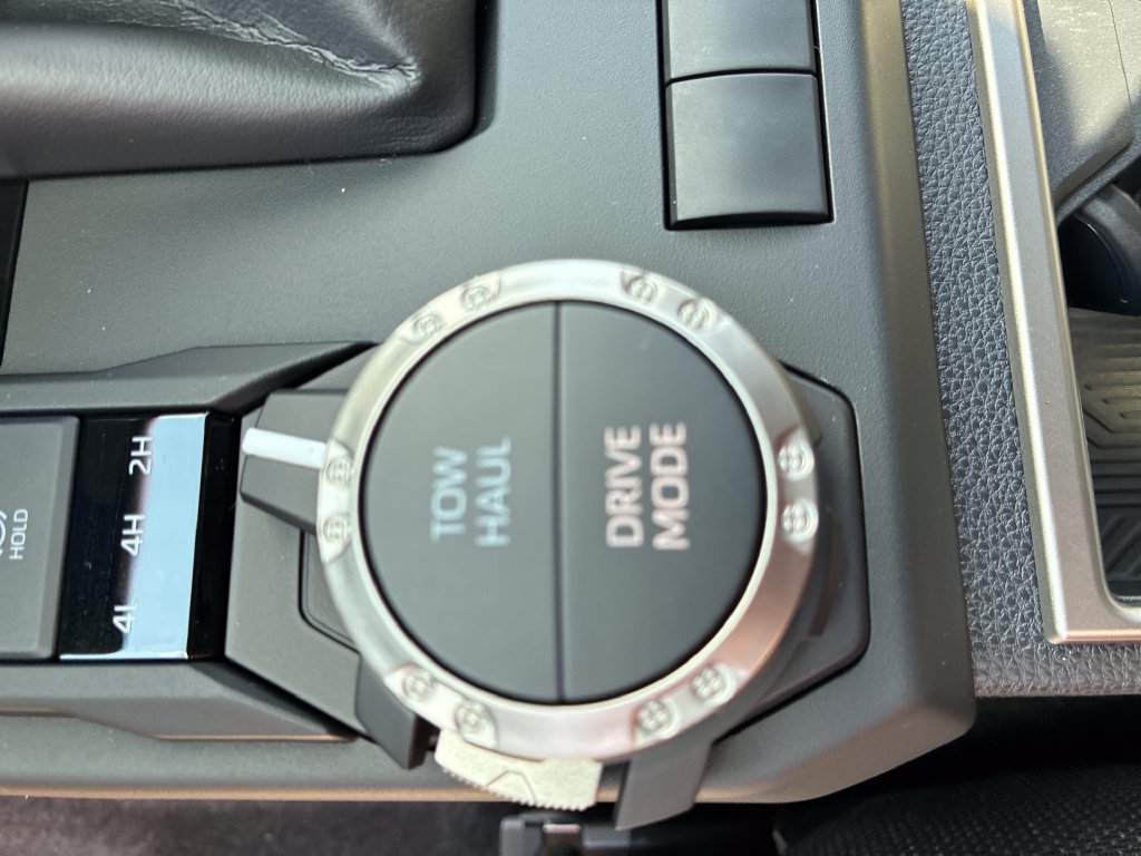New 2026 Toyota 4Runner SR5 AWD/4WD image 38
