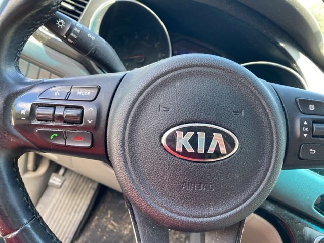 Used 2017 Kia Sedona LX w/ LX Essentials Premium Package FWD image 20
