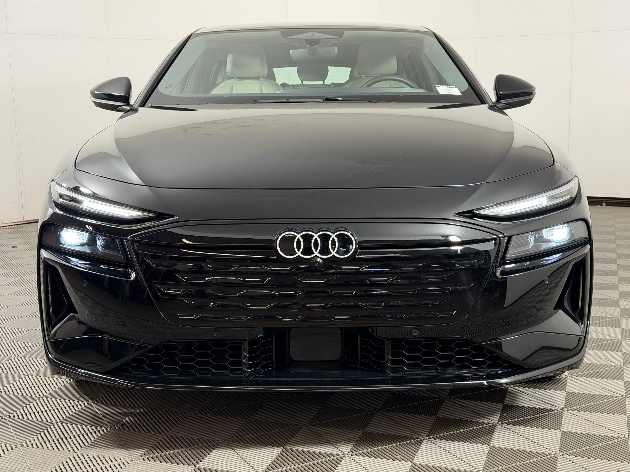 Certified 2025 Audi A6 e-tron Premium w/ Ultra Package AWD/4WD image 6