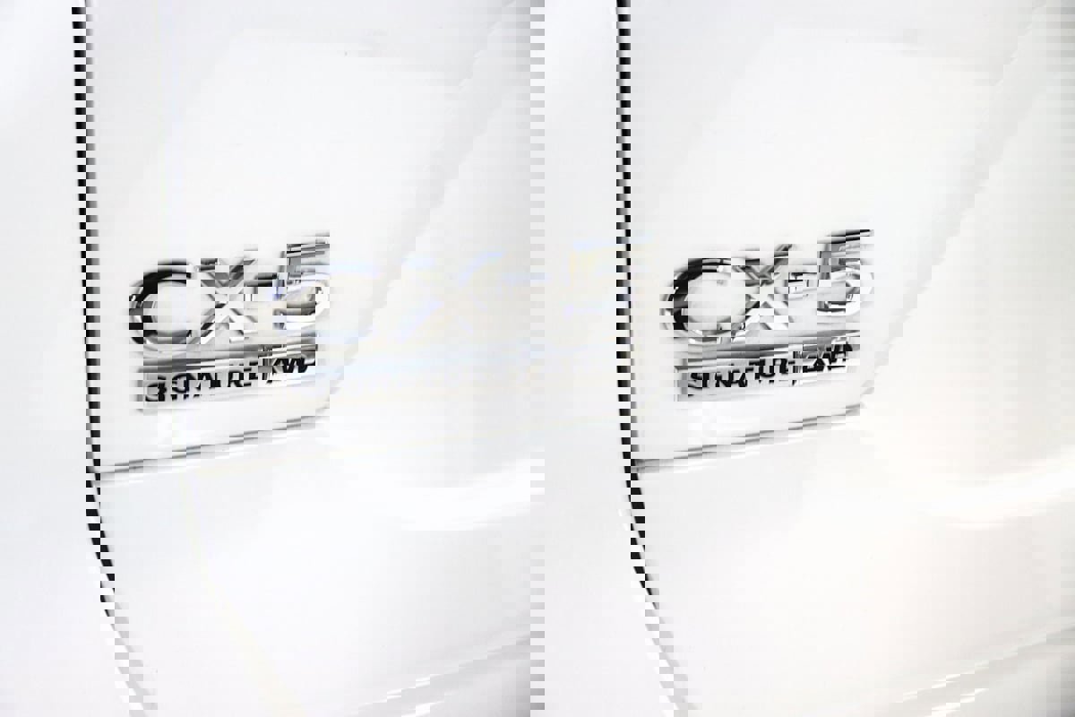 Used 2023 MAZDA CX-5 Signature image 12