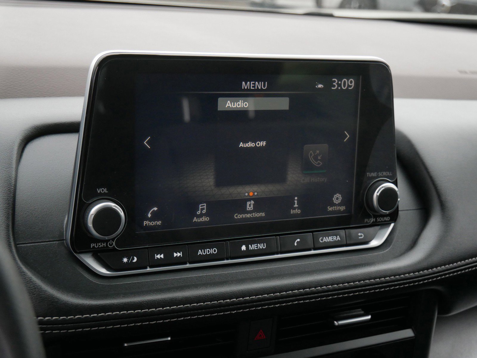 Used 2023 Nissan Rogue SV image 23