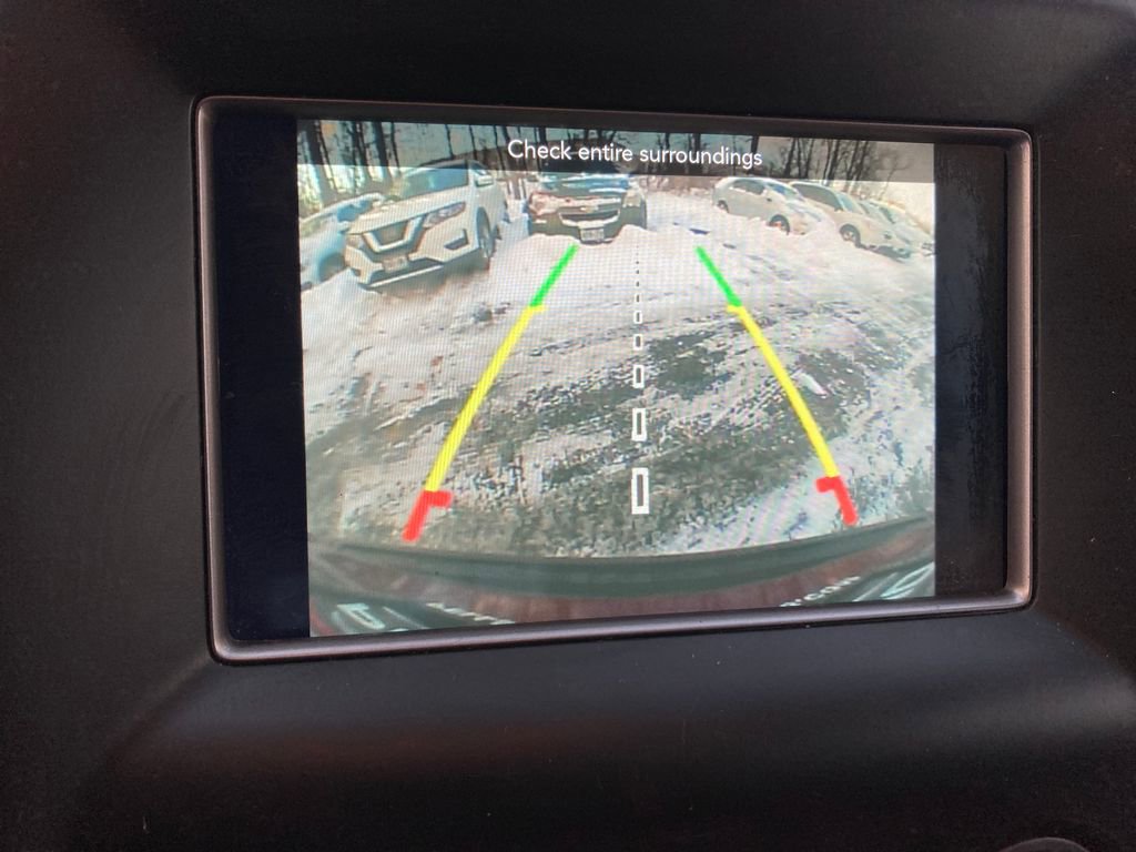 Used 2020 Jeep Grand Cherokee Laredo image 24