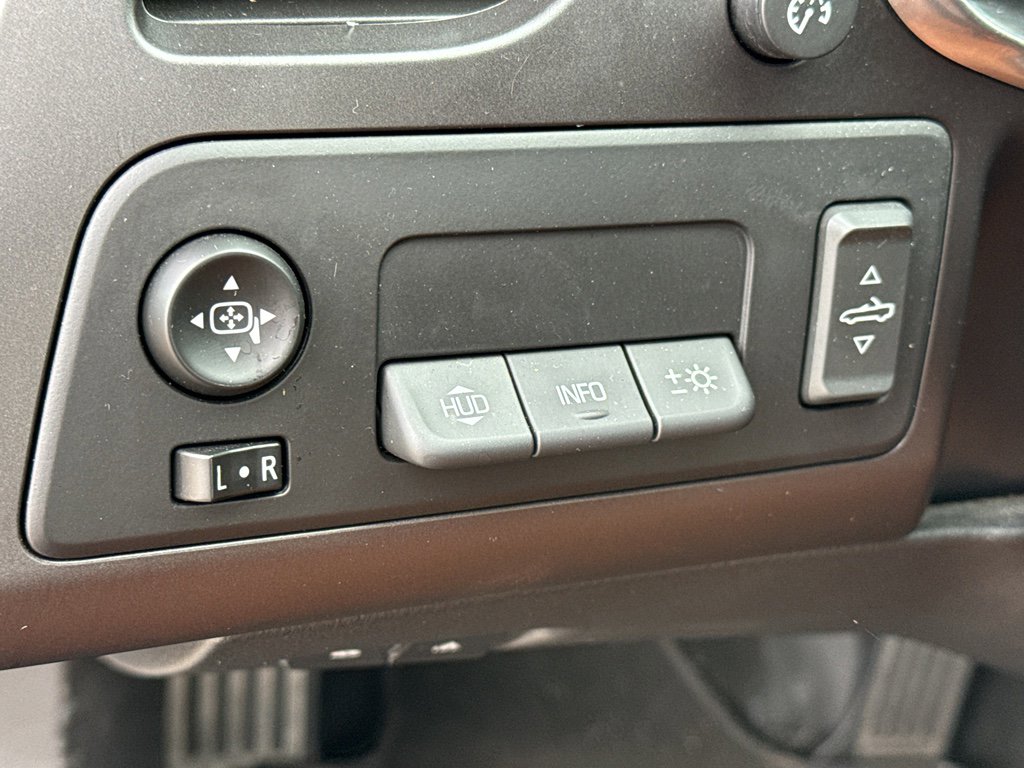 Used 2018 Chevrolet Corvette Stingray Convertible w/ 2LT Preferred Equipment Group image 15