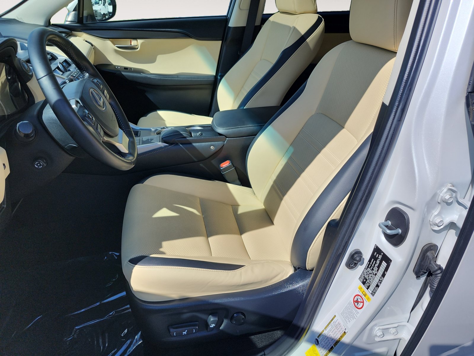 Used 2017 Lexus NX 200t AWD image 9