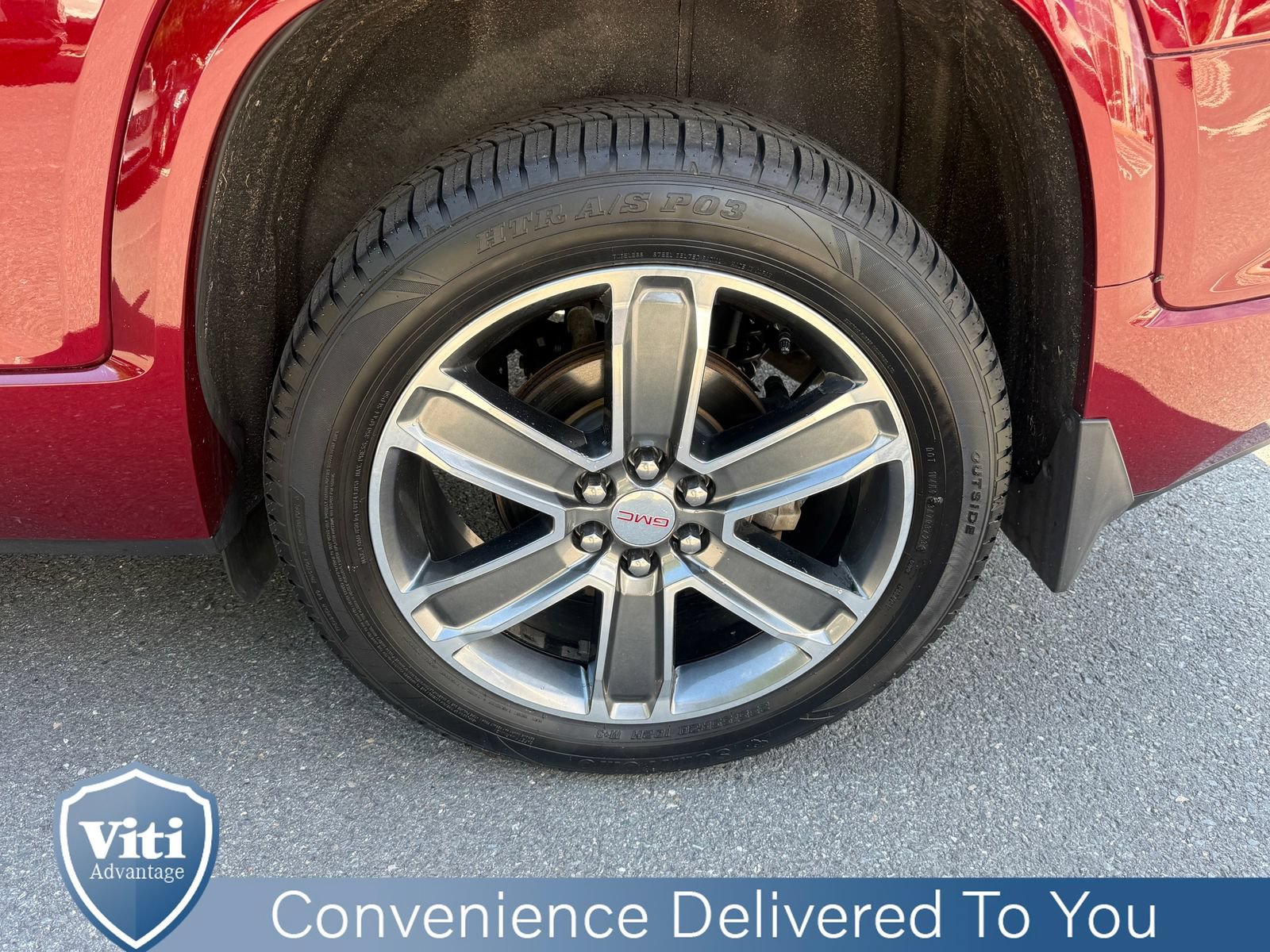 Used 2017 GMC Acadia Denali w/ Technology Package AWD/4WD image 13