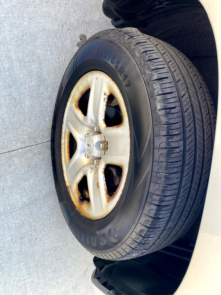 Used 2011 Toyota RAV4 4WD image 11