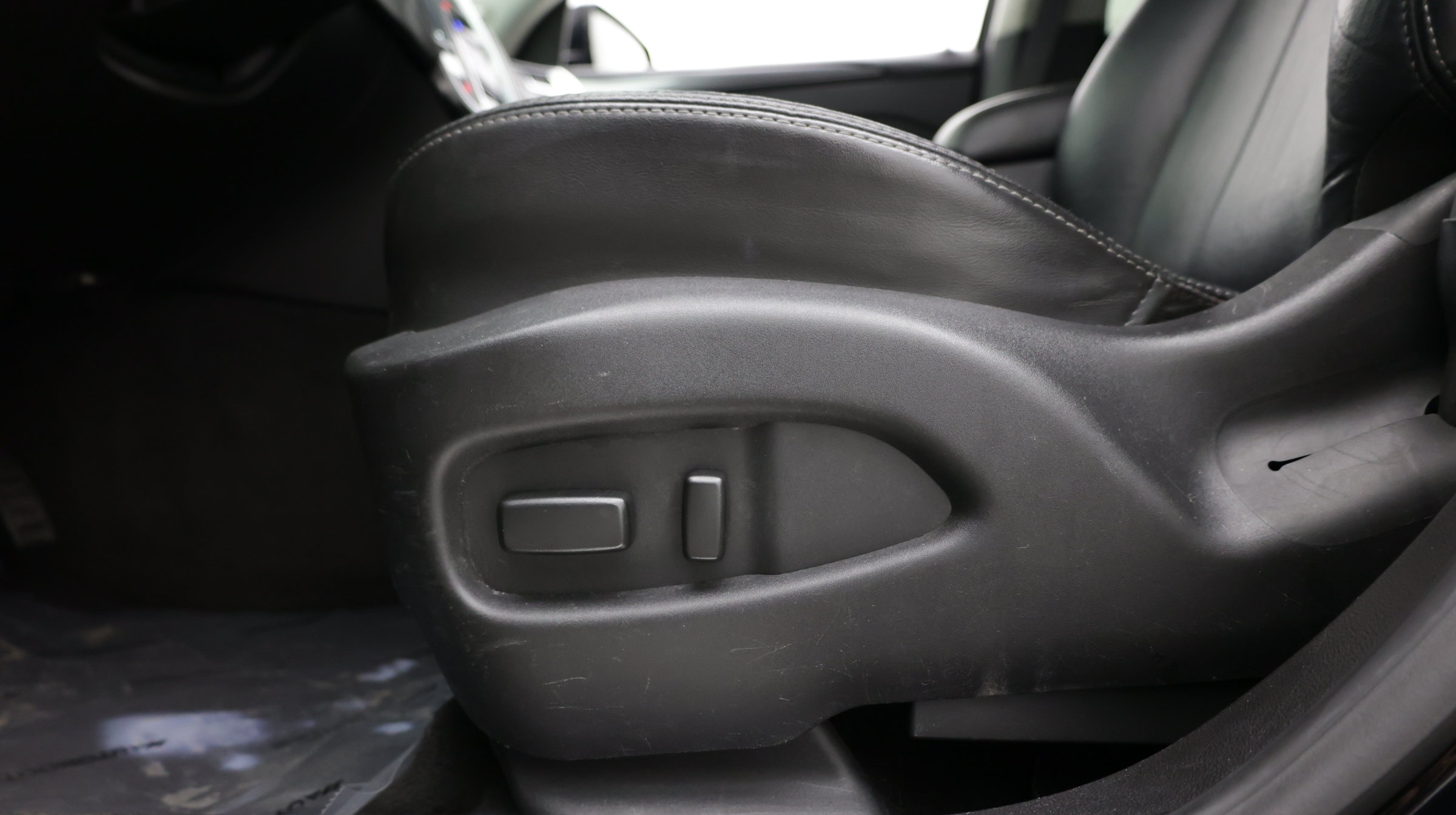 Used 2016 Cadillac SRX FWD image 14