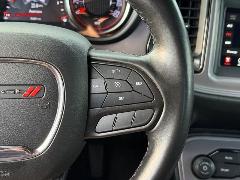 Used 2023 Dodge Challenger SXT image 19