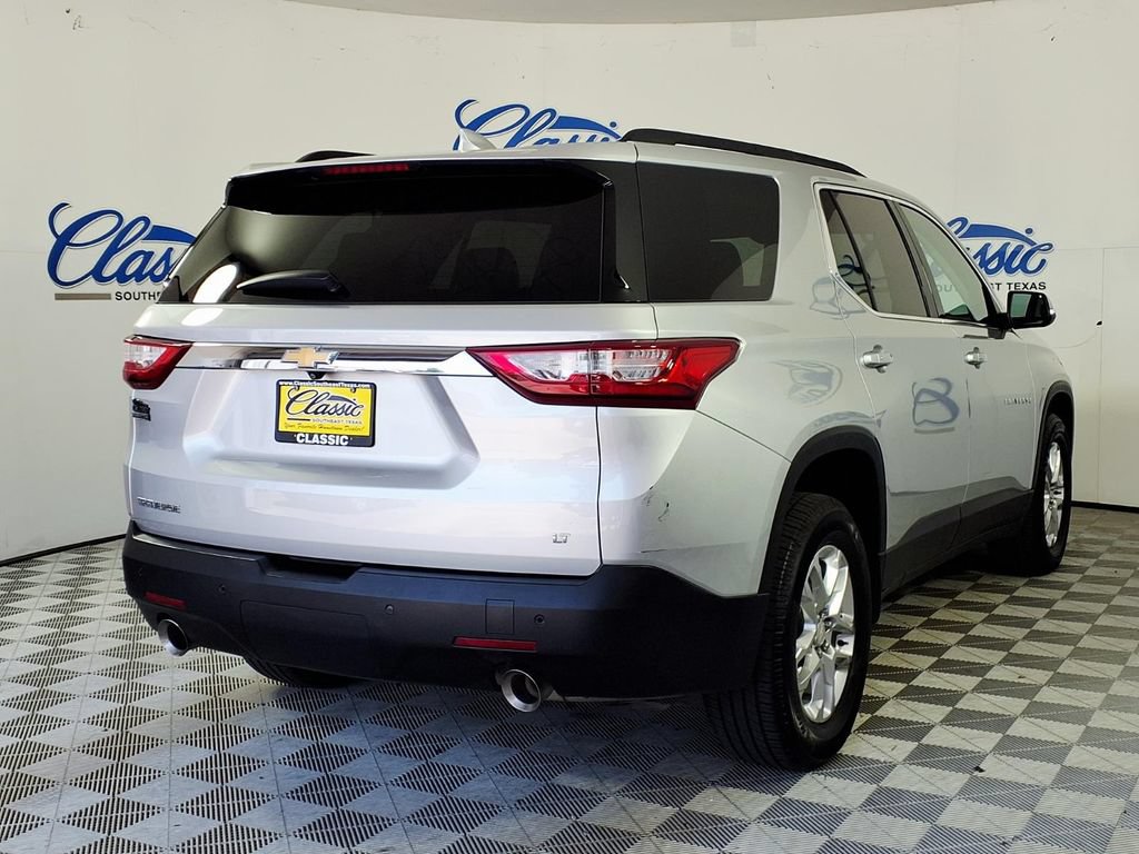 Used 2021 Chevrolet Traverse LT FWD image 6