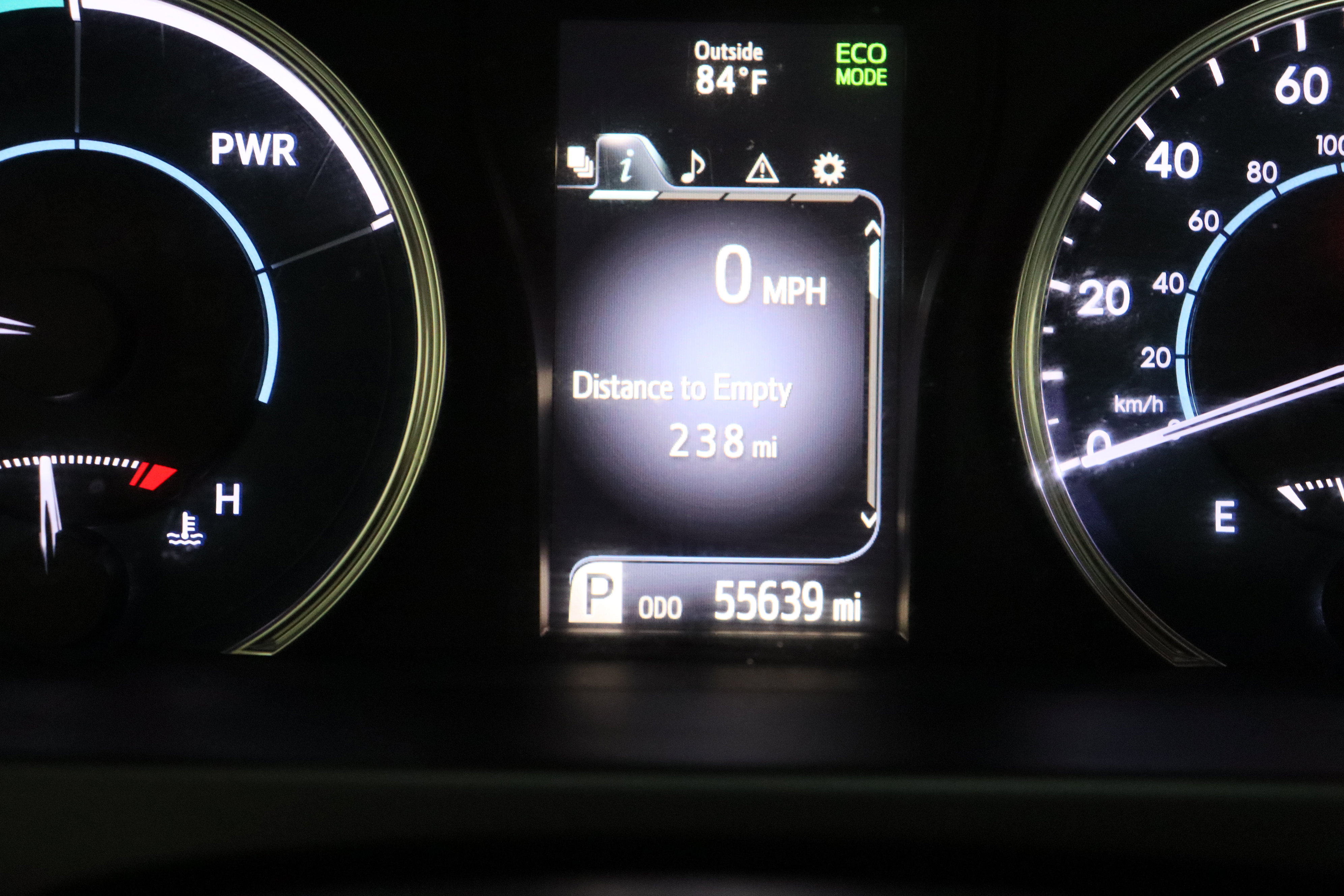 Used 2017 Toyota Camry XLE w/ Moonroof Package FWD image 42