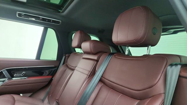 Used 2023 Land Rover Range Rover SE image 28