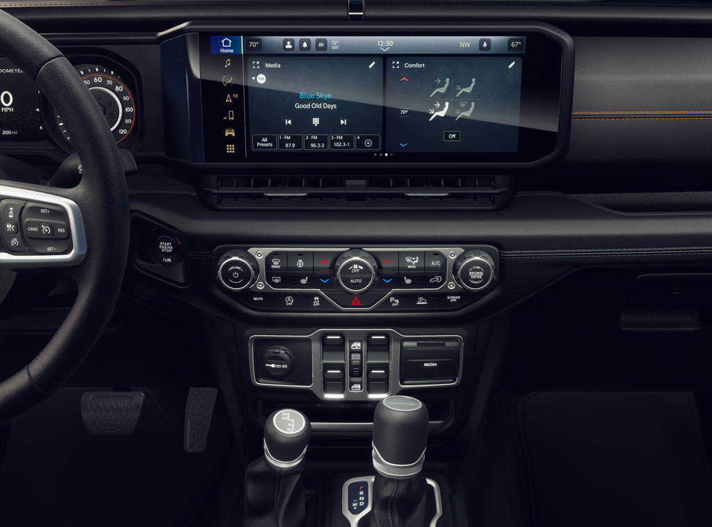 New 2026 Jeep Gladiator Sport AWD/4WD image 5