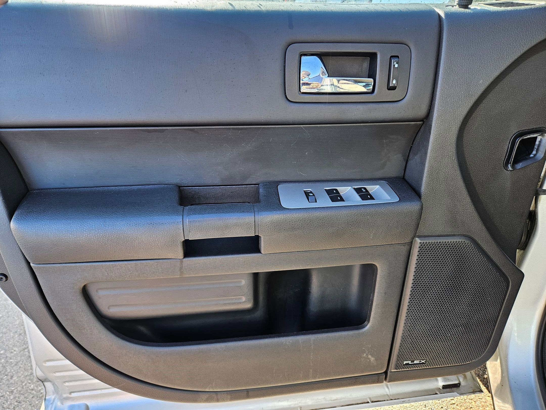 Used 2012 Ford Flex SE FWD image 12