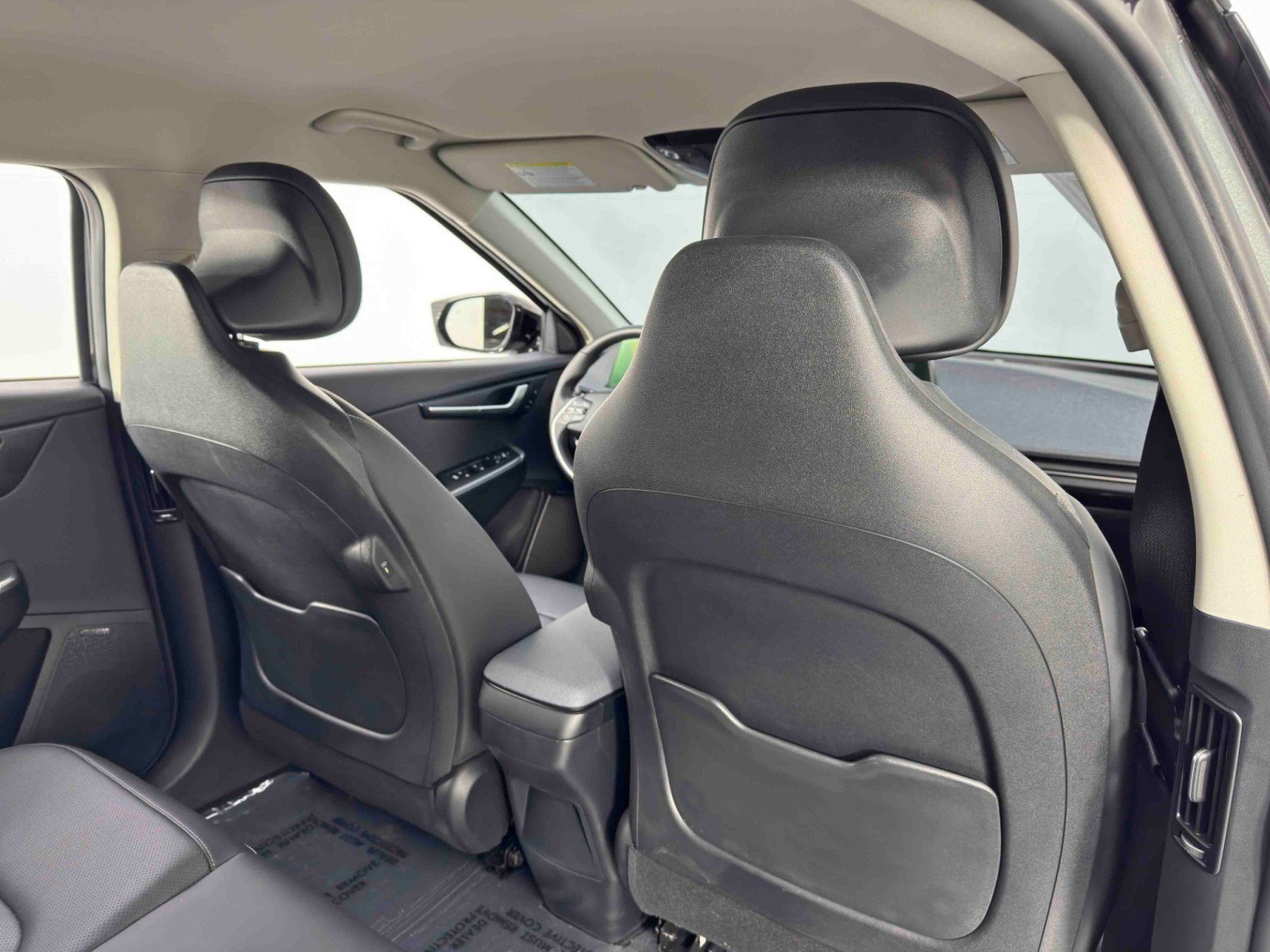 Used 2023 Kia EV6 Wind image 33