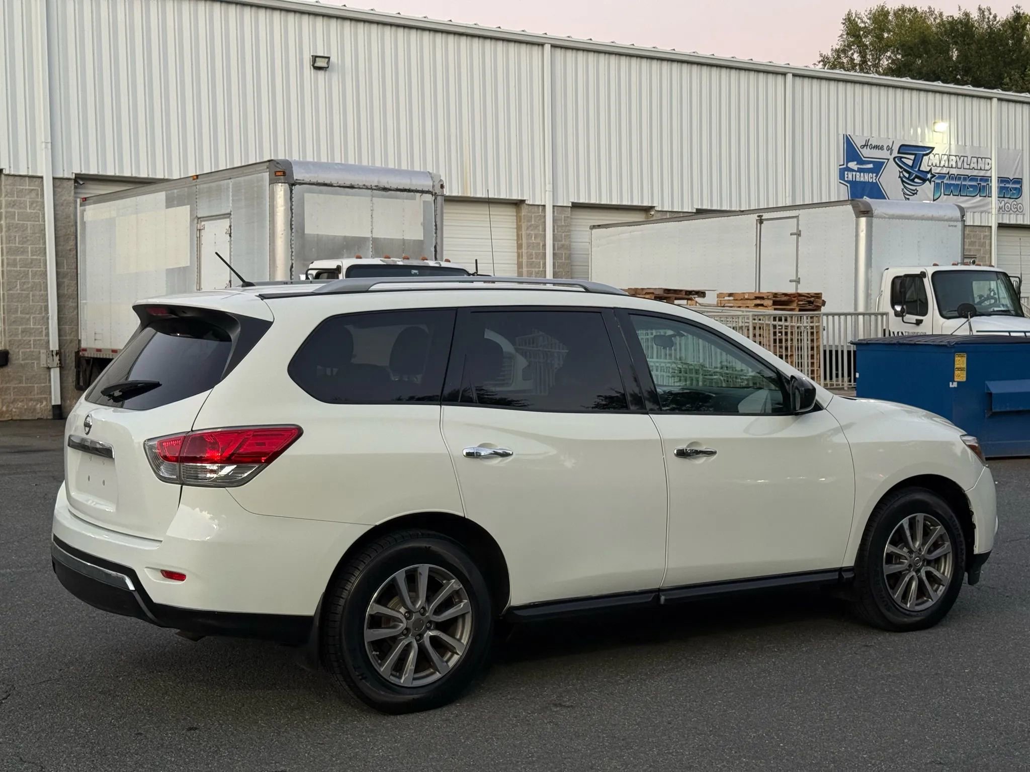 Used 2016 Nissan Pathfinder S image 13