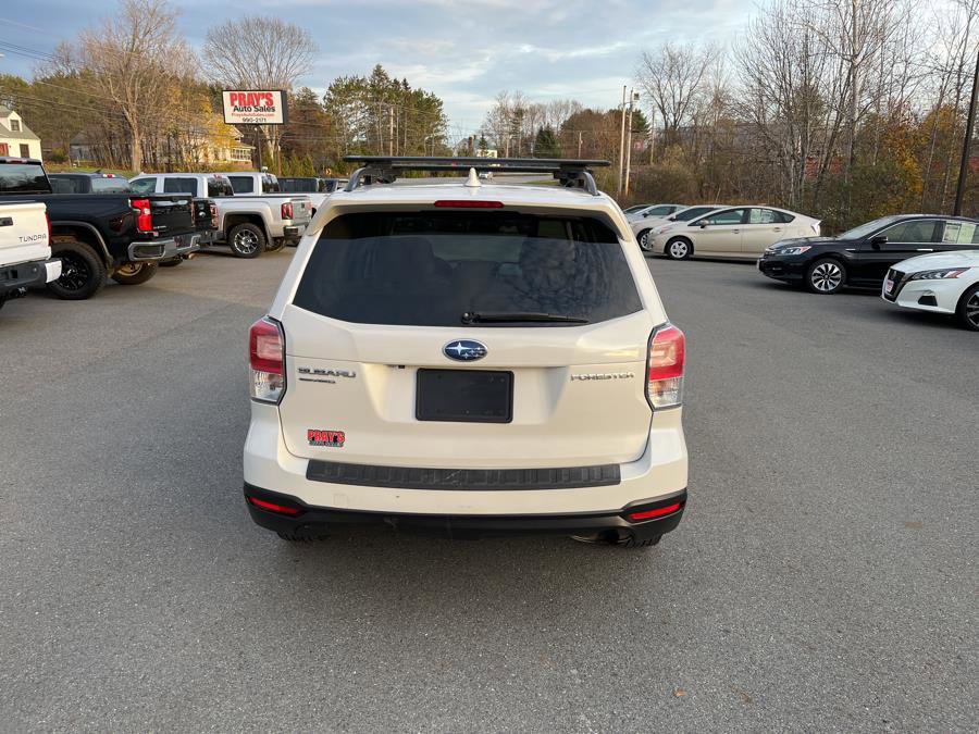 Used 2018 Subaru Forester 2.5i Premium w/ All-Weather Package AWD/4WD image 3