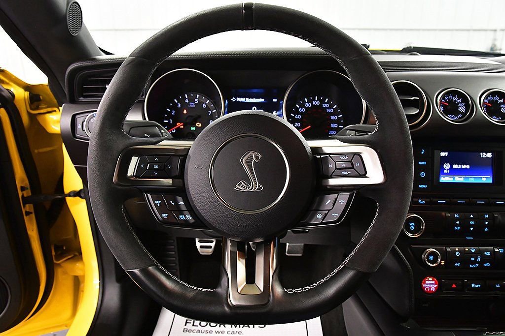 Used 2016 Ford Mustang Shelby GT350 w/ Track Package image 17