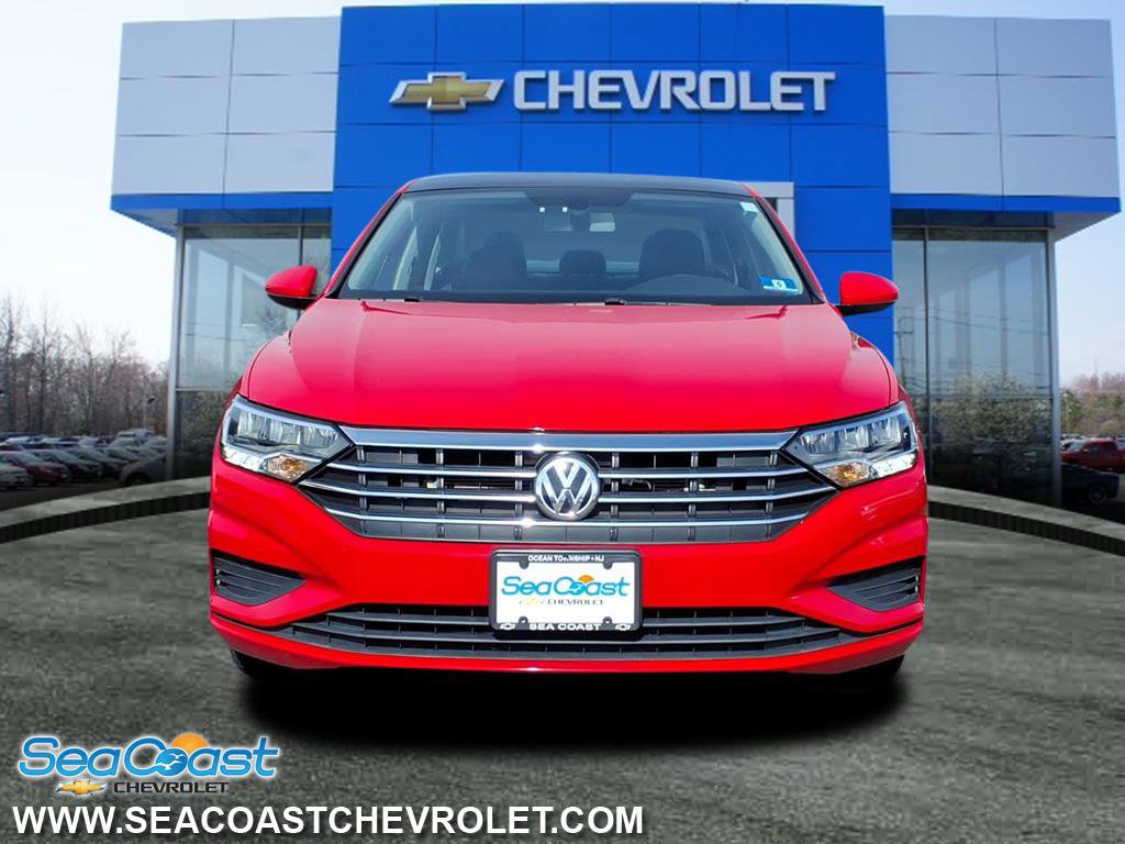 Used 2020 Volkswagen Jetta SE w/ SE Cold Weather Package image 2