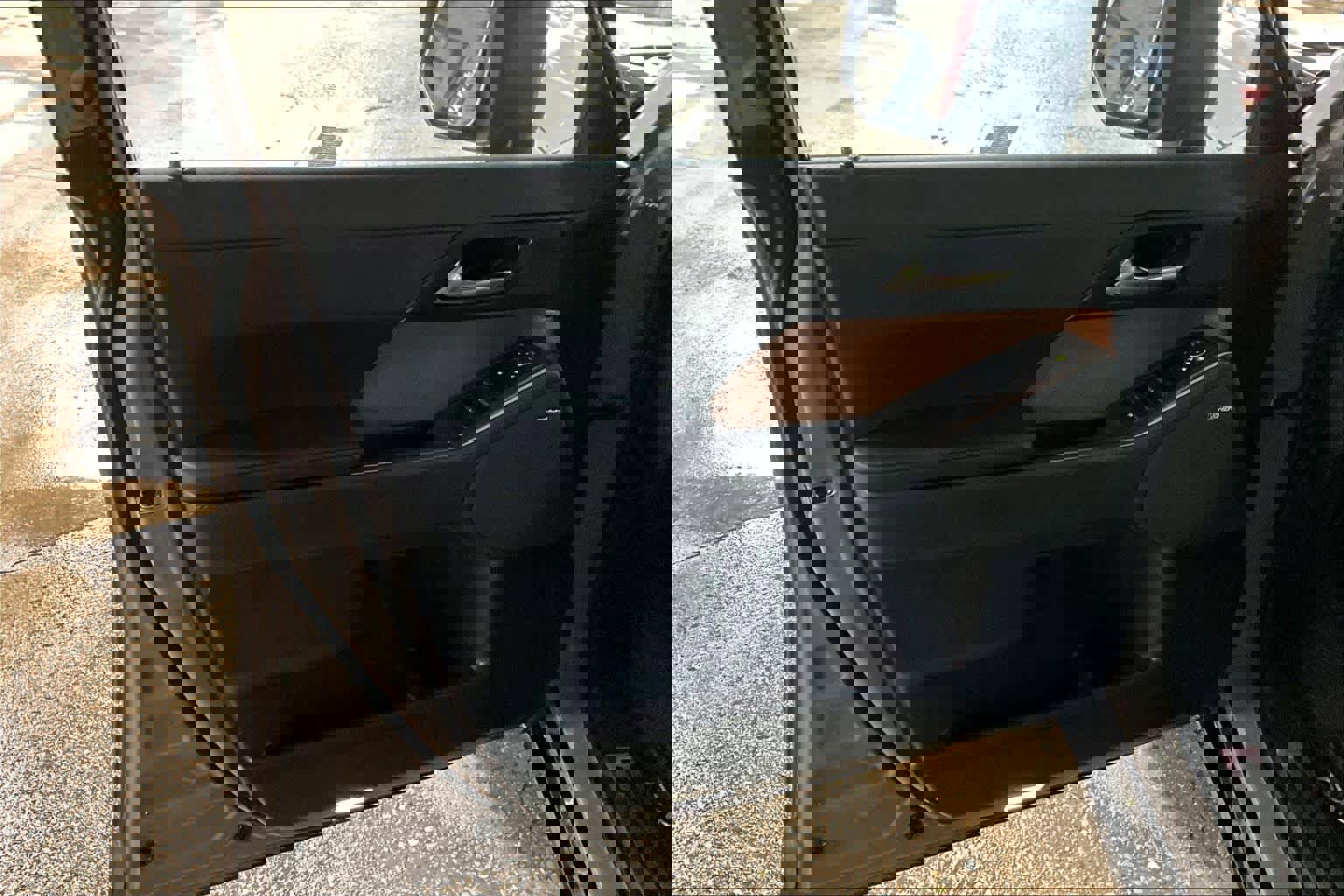 Used 2024 Lexus GX 550 w/ Accessory Package (Z1) image 21