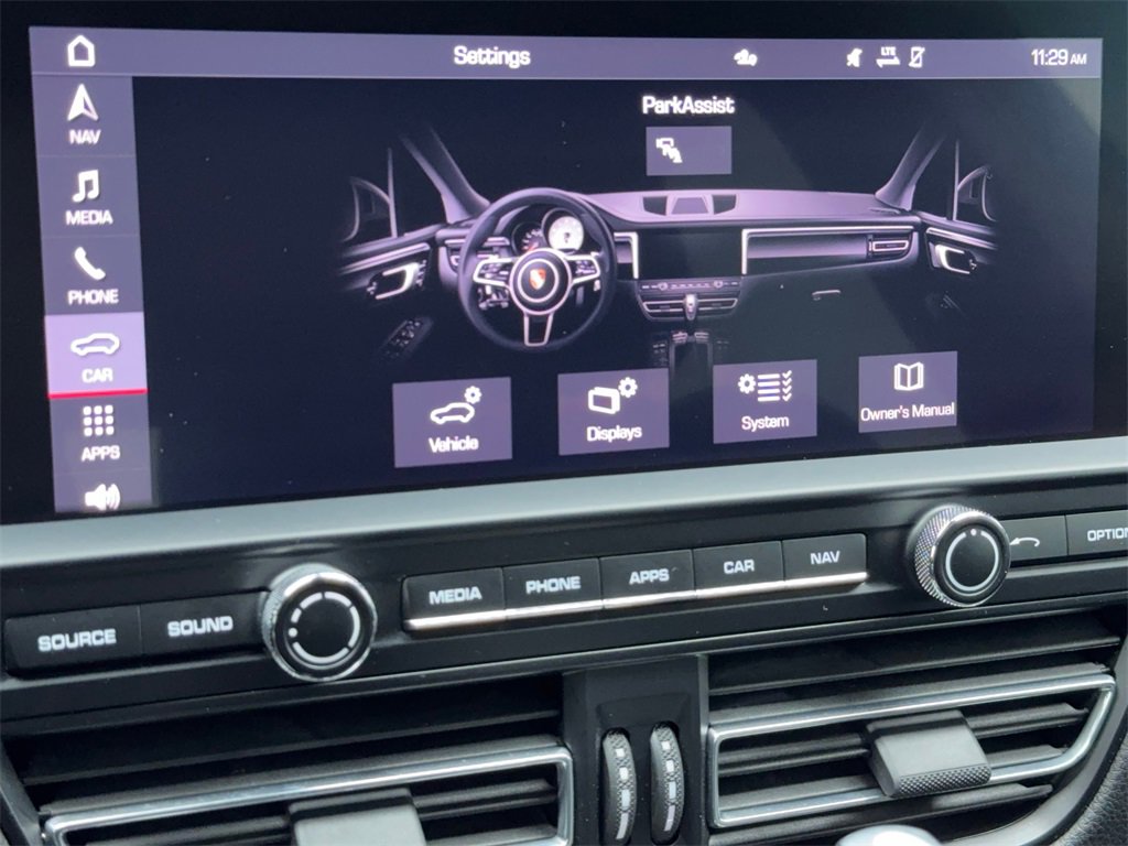 Used 2021 Porsche Macan S image 25