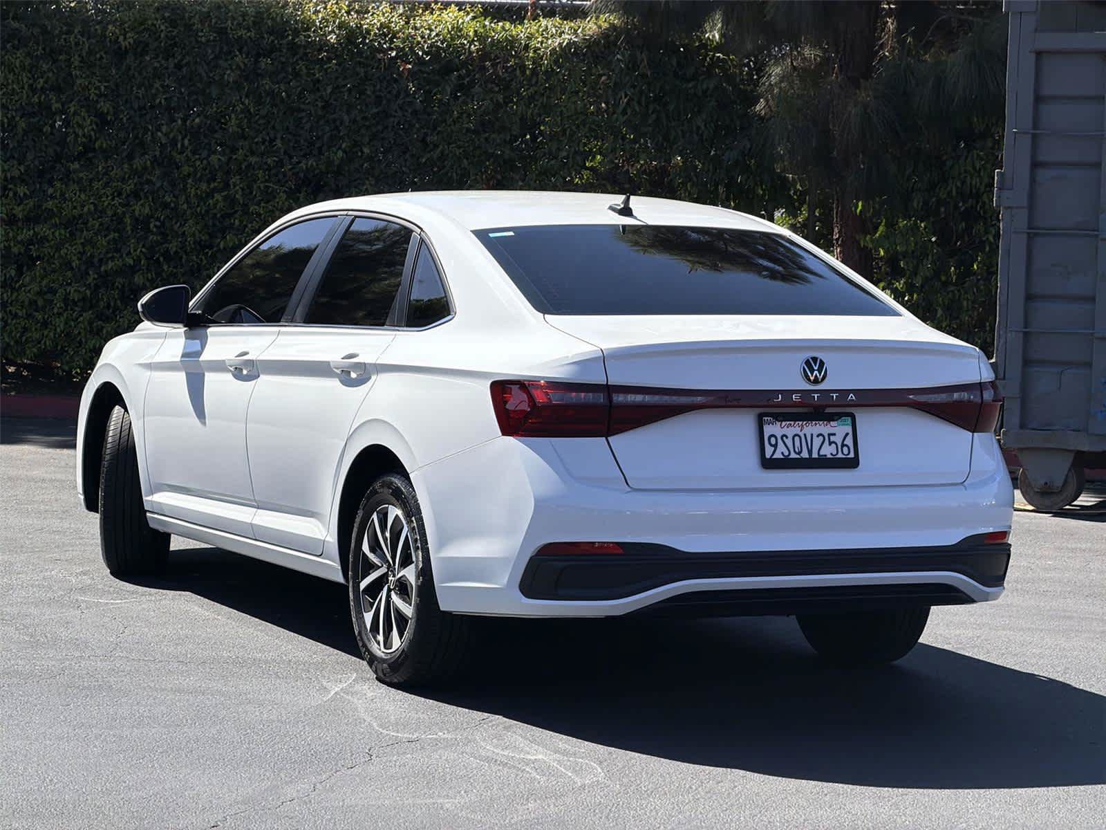 Used 2025 Volkswagen Jetta S FWD image 5