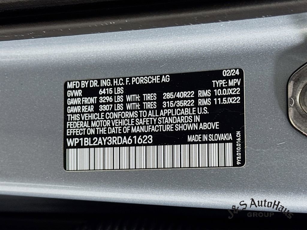 Used 2024 Porsche Cayenne S w/ Premium Package Plus (PP1) image 41