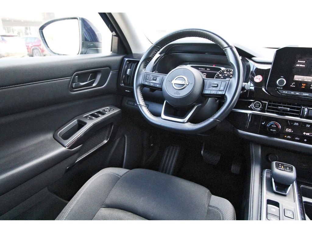 Certified 2024 Nissan Pathfinder SV FWD image 8