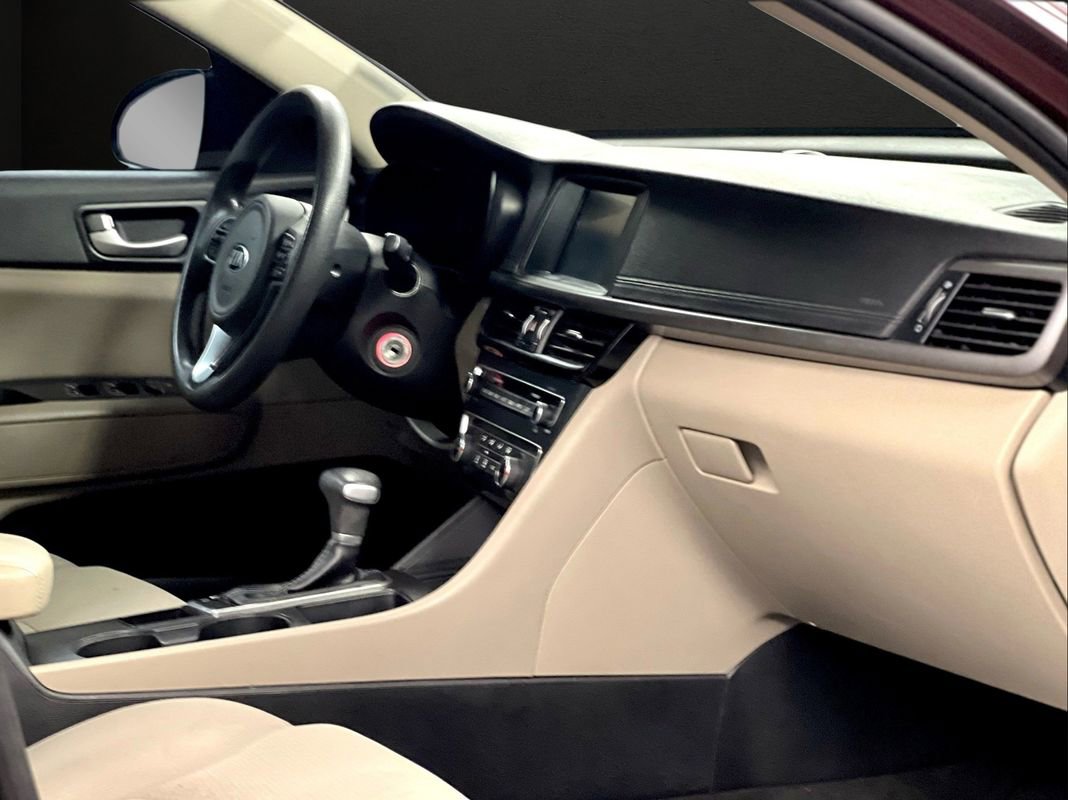 Used 2018 Kia Optima LX image 18