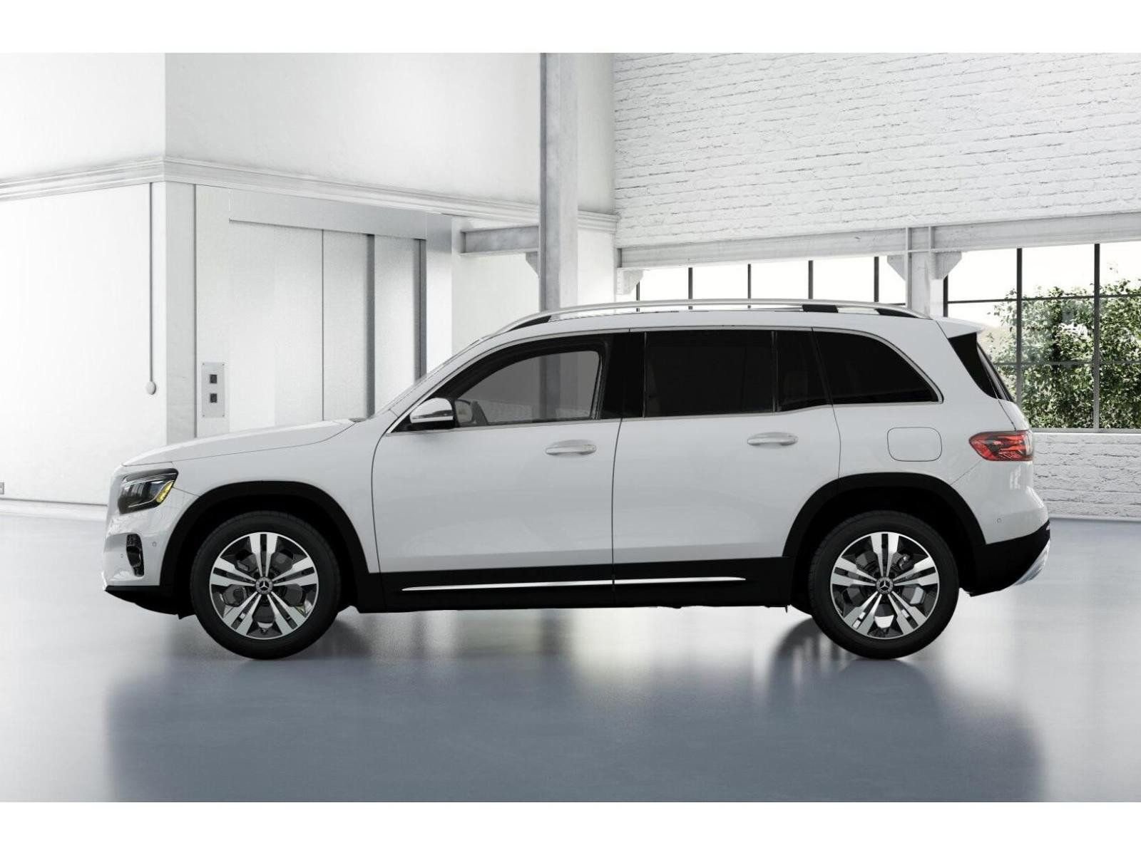 New 2025 Mercedes-Benz GLB 250 4MATIC image 34