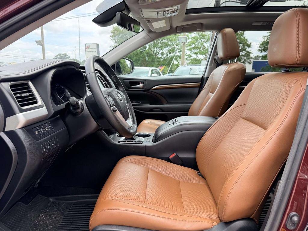 Used 2018 Toyota Highlander Limited Platinum AWD/4WD image 20