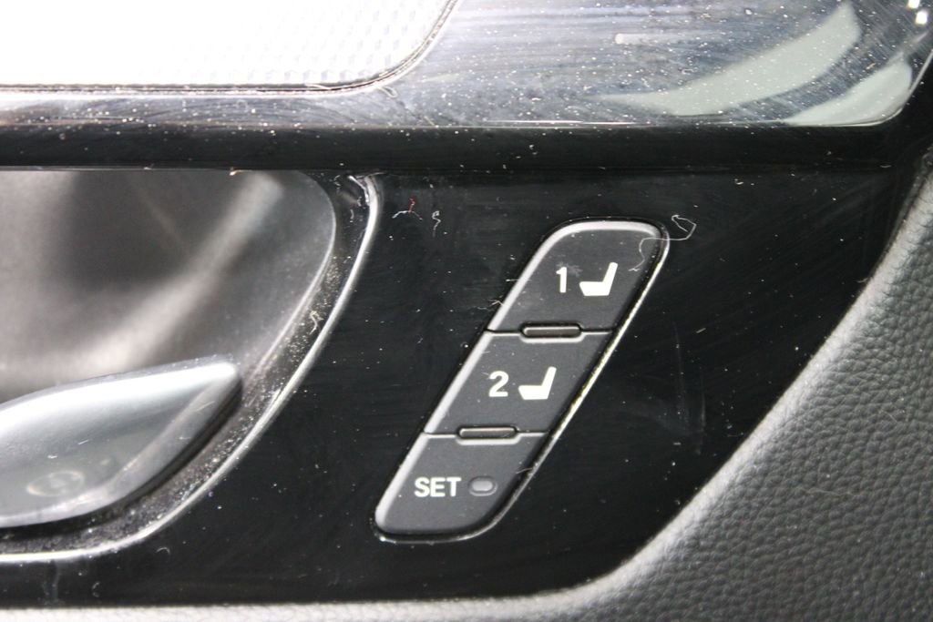 Used 2023 Honda CR-V EX-L image 40