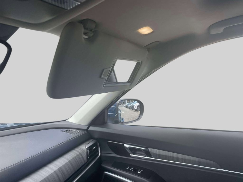 Used 2024 Kia Telluride EX image 33