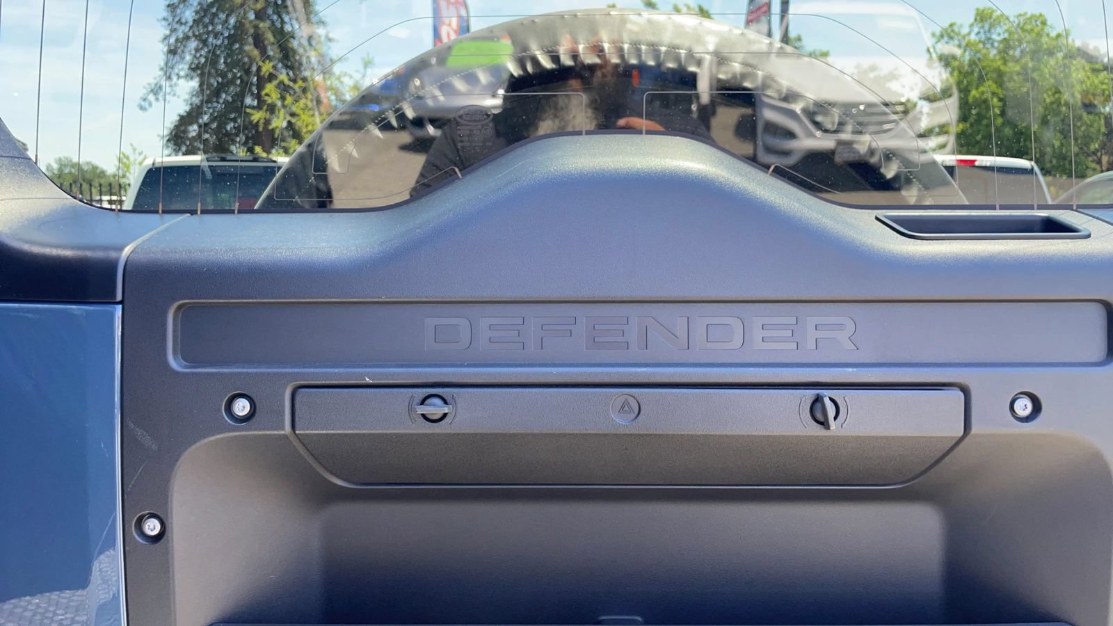 Used 2021 Land Rover Defender 110 SE AWD/4WD image 51