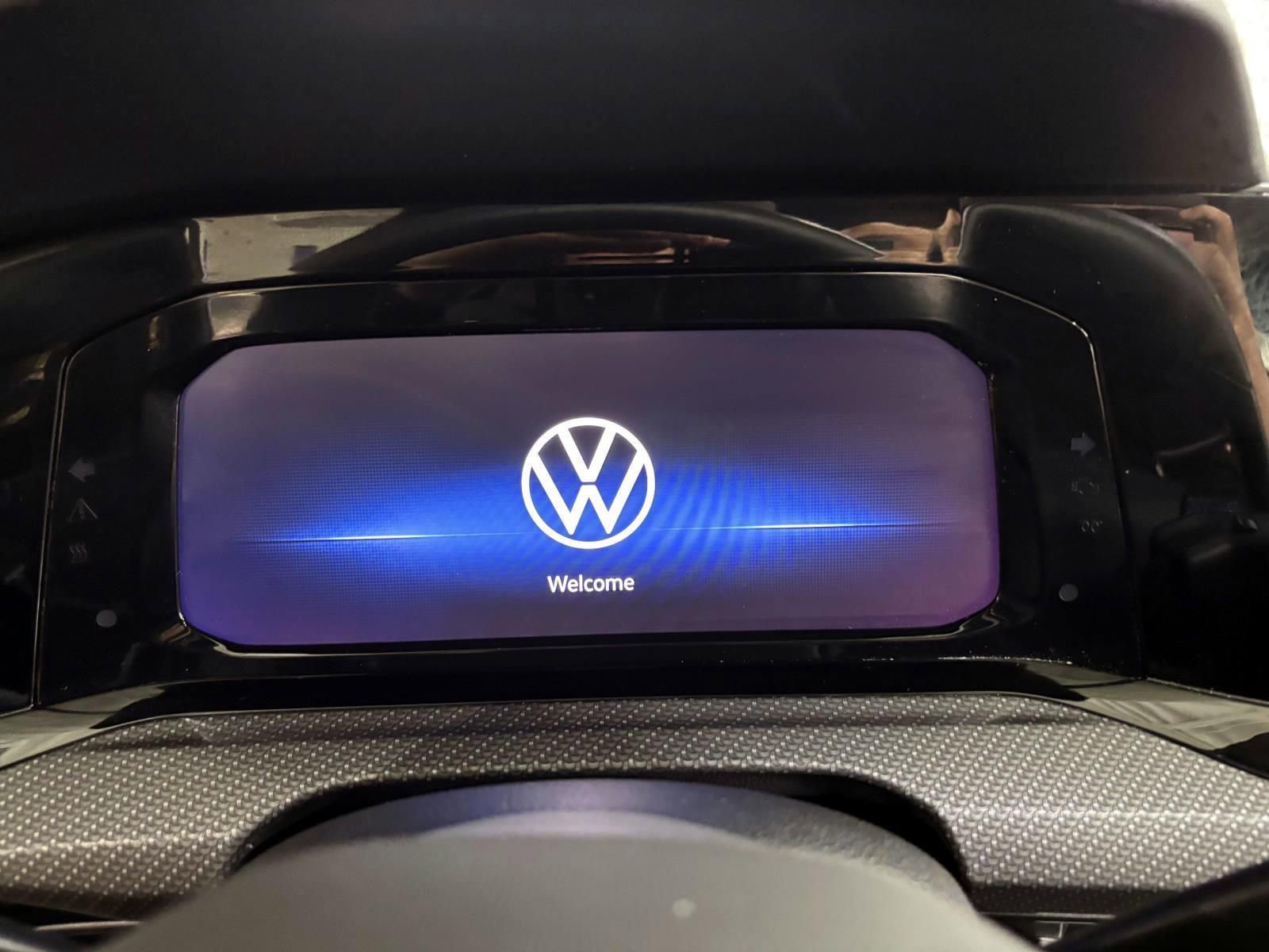 Used 2024 Volkswagen Golf R image 15