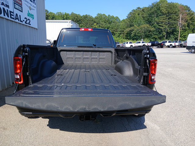 New 2026 RAM 3500 Big Horn AWD/4WD image 8