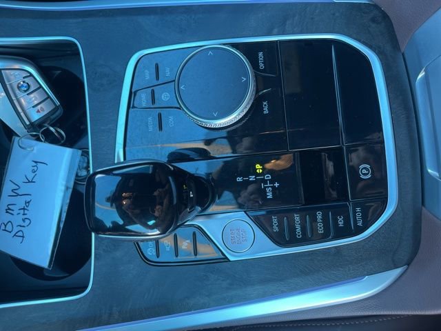 Used 2022 BMW X5 xDrive40i w/ M Sport Package AWD/4WD image 15