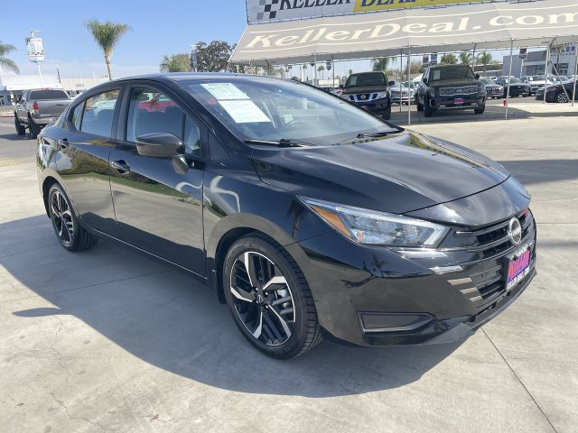 Used 2025 Nissan Versa SR w/ Trunk Package FWD image 2