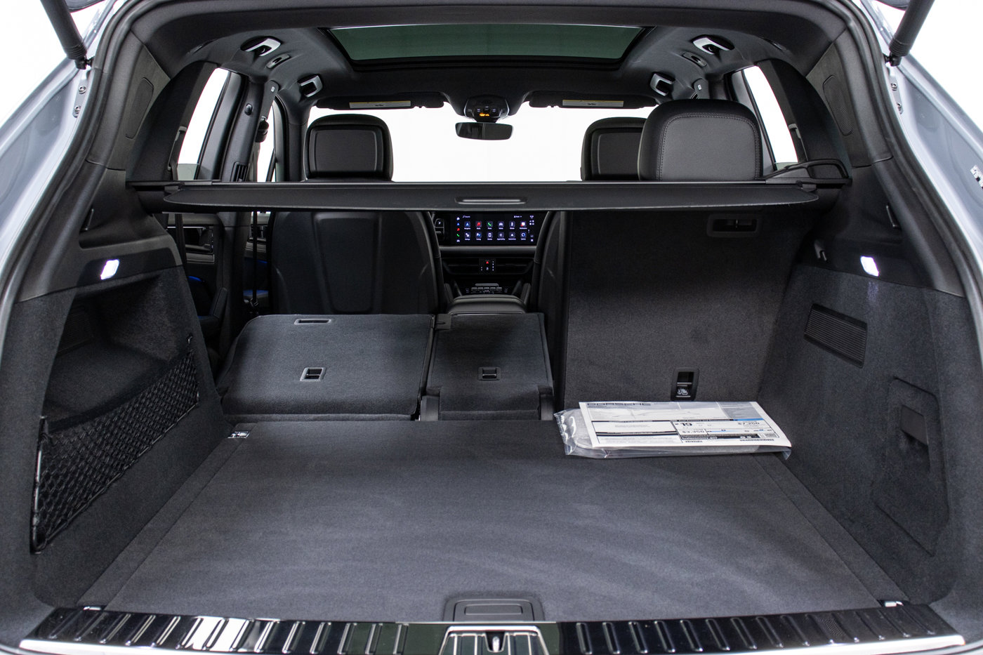 New 2025 Porsche Cayenne image 12