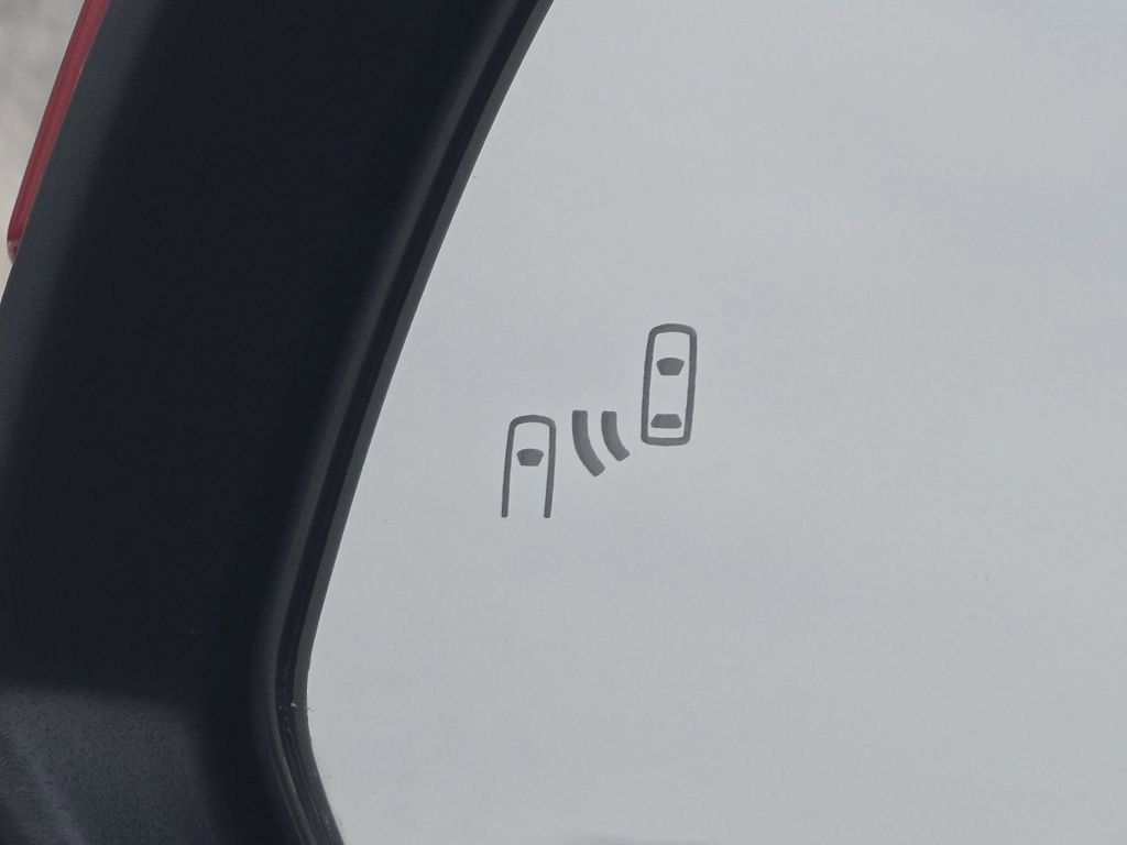 Used 2023 Toyota Tacoma TRD Off-Road w/ Technology Package image 7