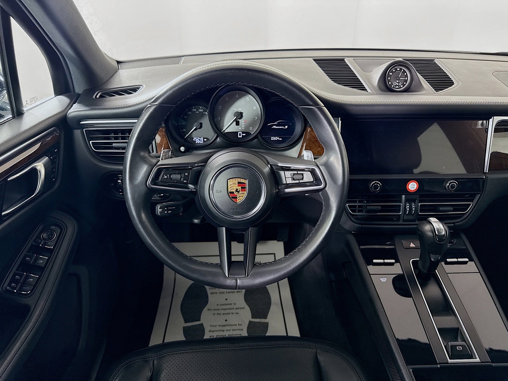 Certified 2022 Porsche Macan S image 22