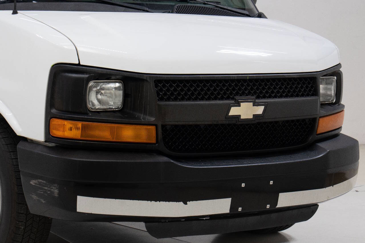 Used 2013 Chevrolet Express 1500 image 10