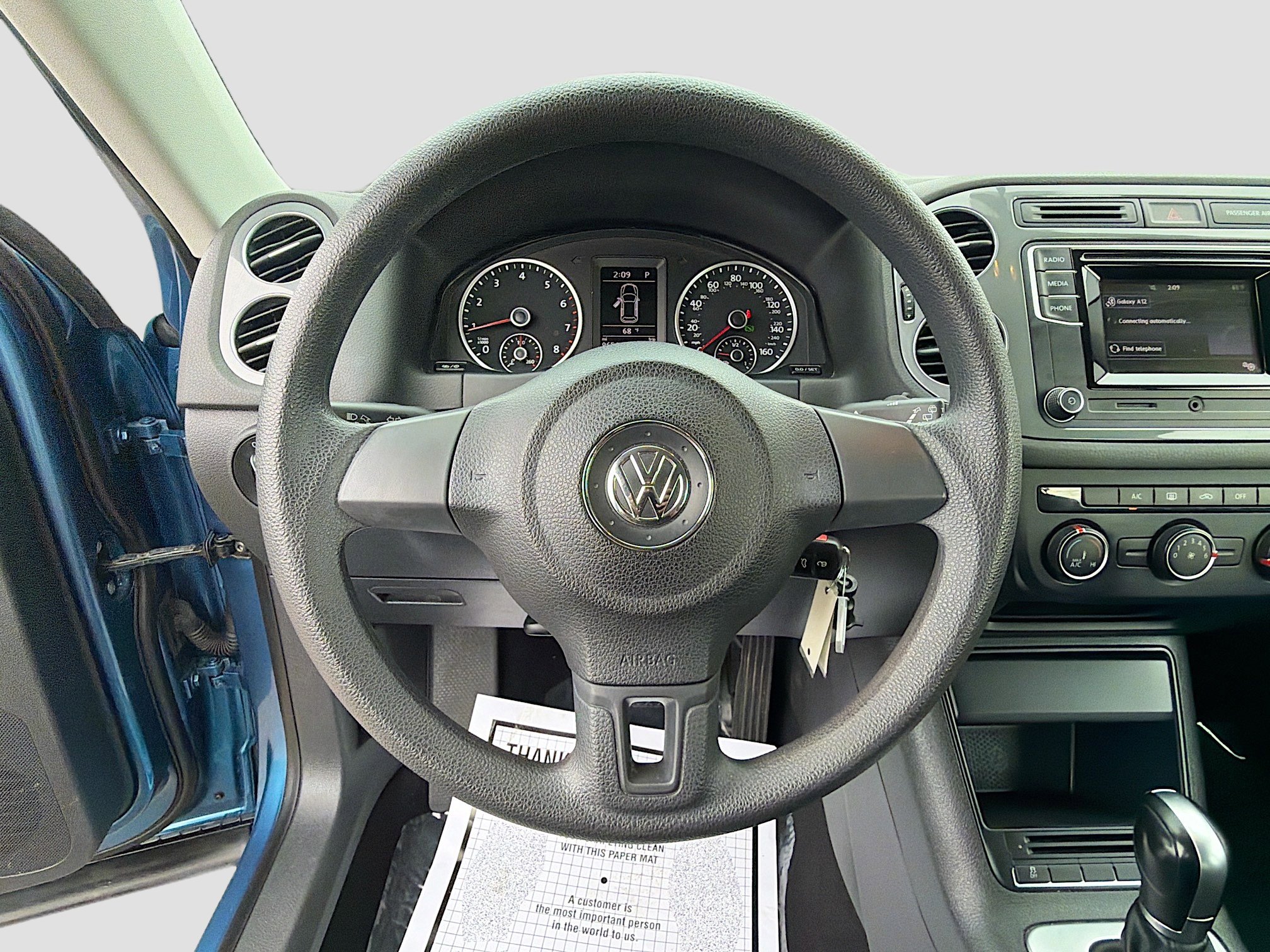 Used 2017 Volkswagen Tiguan Limited image 33