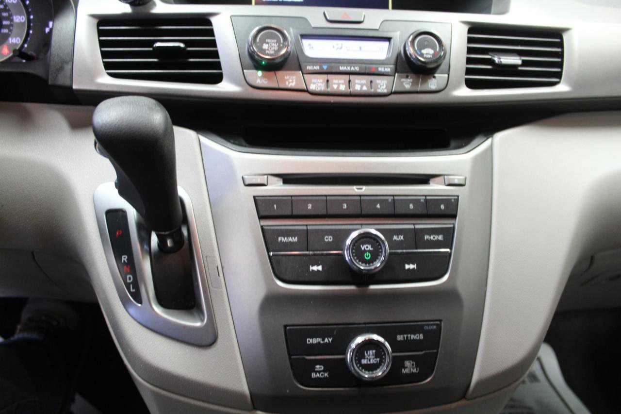 Used 2015 Honda Odyssey LX image 14