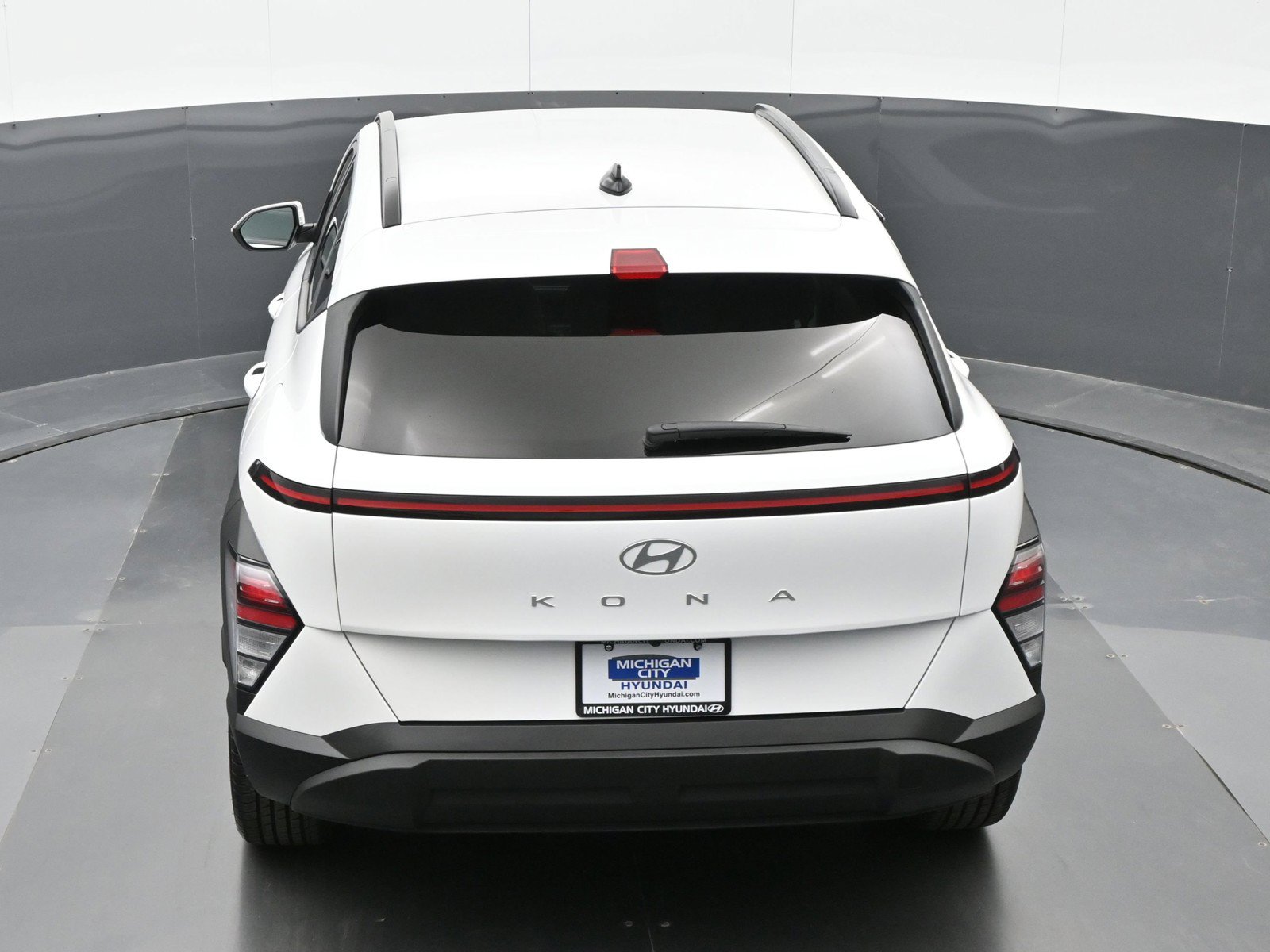 Certified 2024 Hyundai Kona SEL FWD image 30