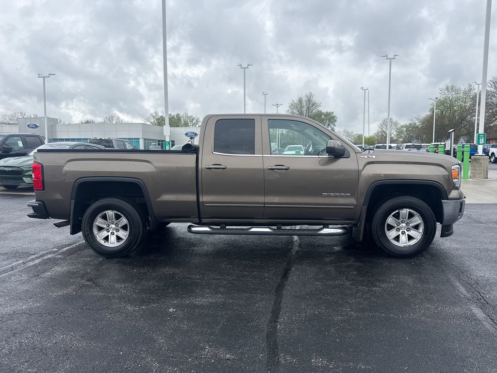Used 2015 GMC Sierra 1500 SLE w/ SLE Value Package AWD/4WD image 7