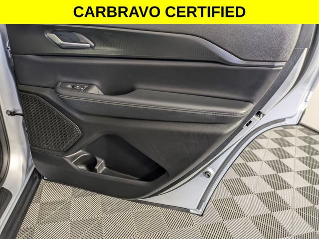 Used 2024 Jeep Grand Cherokee L Altitude RWD image 31